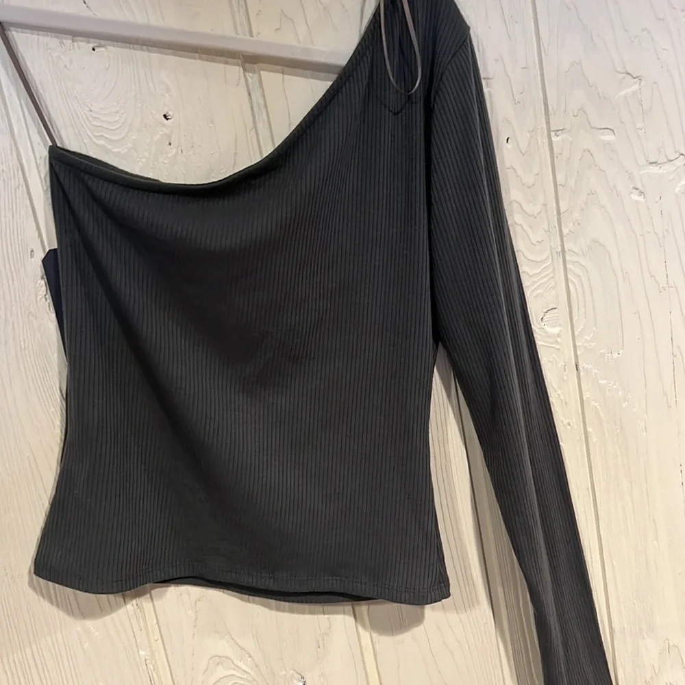 Melrose & MARKET One Sleeve Rib Knit Top Size Small New With Tags size small